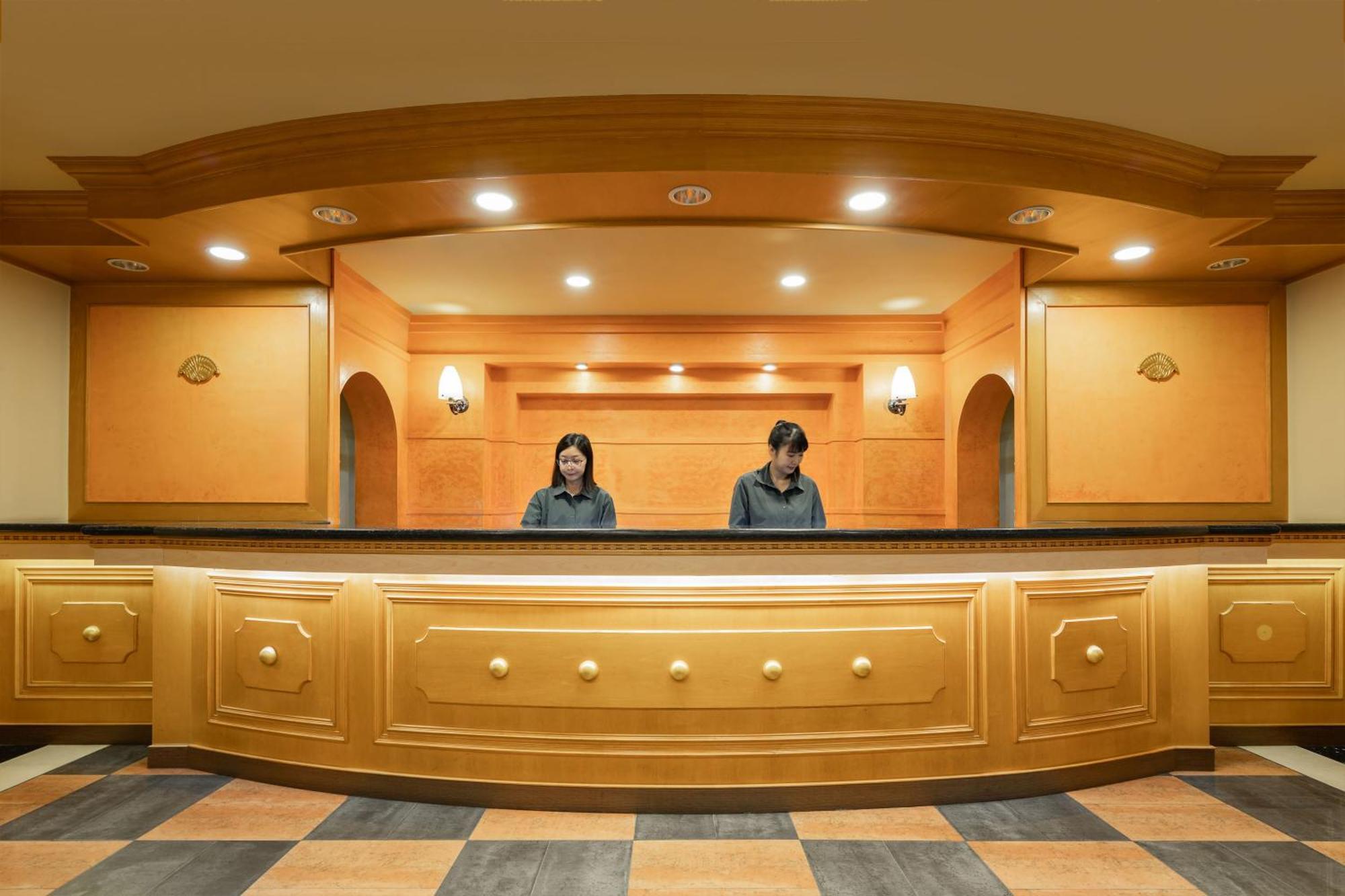 Kindness Hotel Taitung Branch Esterno foto